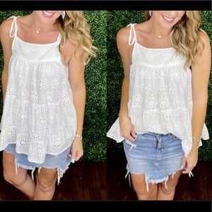 New With Tags White Eyelet Top, Size Large